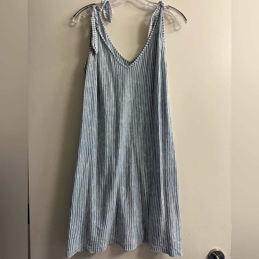 Faherty Florence Dress in Salt Wash Indigo Stripe Large